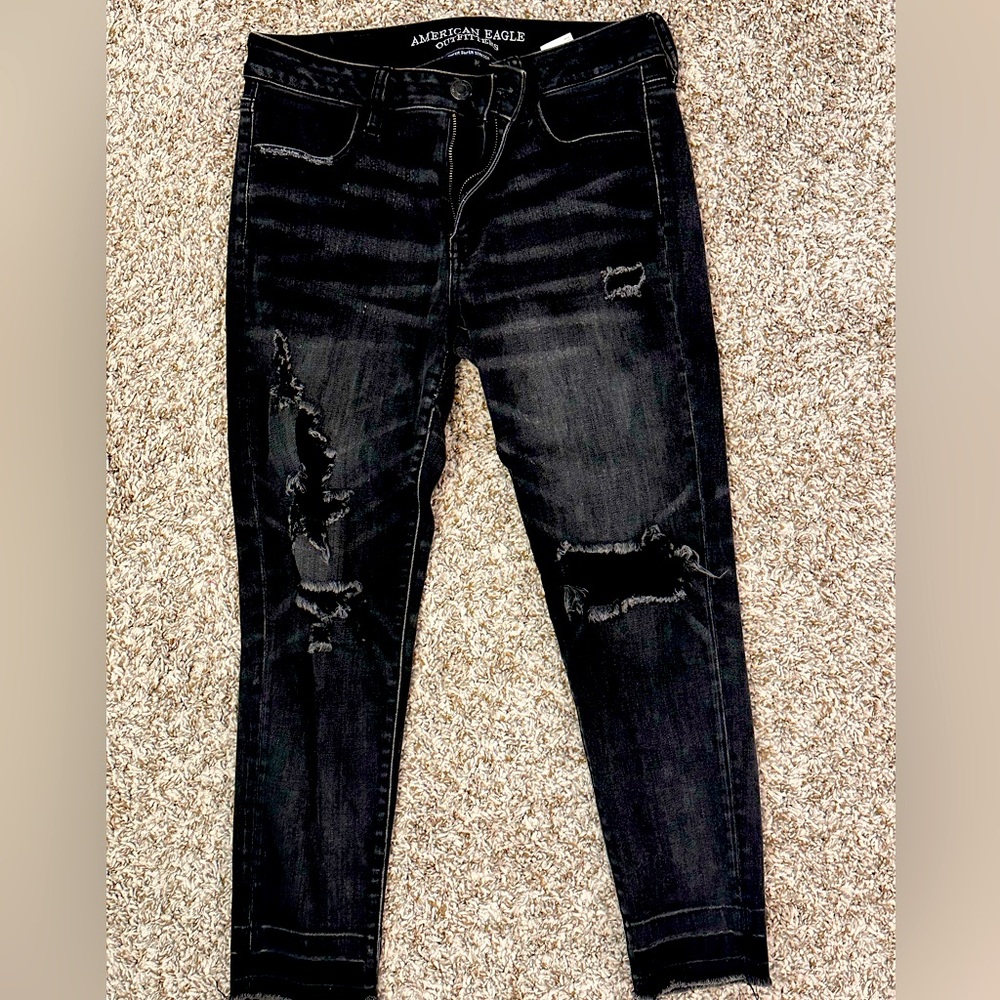 Black distressed ankle jeggings AE
